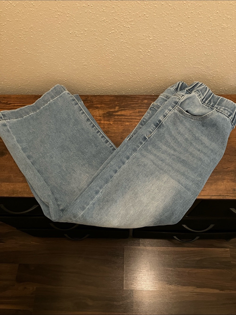 Amazon high rise pull on cropped flare leg jeans, size 27